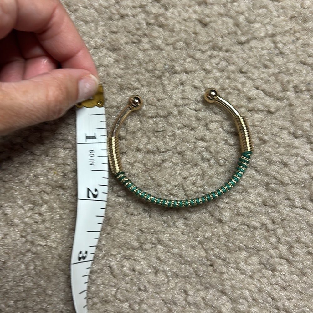 Elegant Gold and Green Cuff Bracelet - Picture 5 of 7